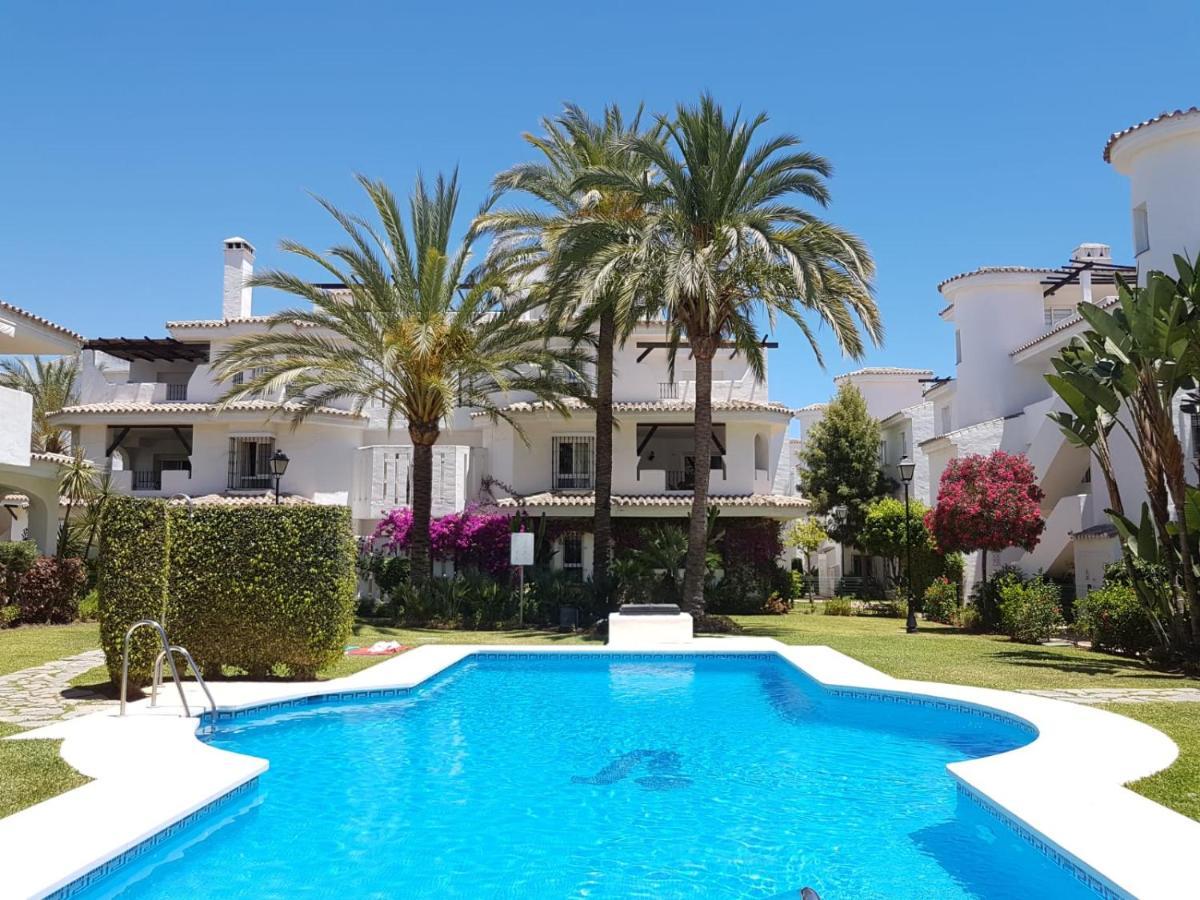 Naranjos Close To Puerto Banus Apartment Marbella