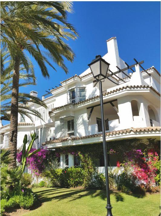 Naranjos Close To Puerto Banus Apartament Marbella